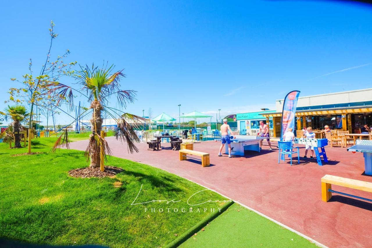 Big Skies Platinum Plus Holiday Home With Wifi, Netflix, Dishwasher, Decking Camber Eksteriør billede