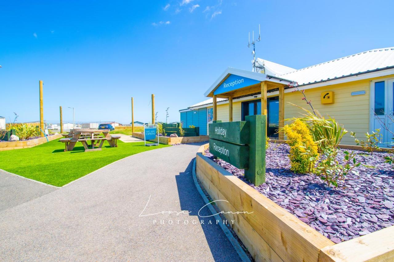 Big Skies Platinum Plus Holiday Home With Wifi, Netflix, Dishwasher, Decking Camber Eksteriør billede